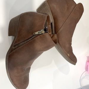 Women’s boots